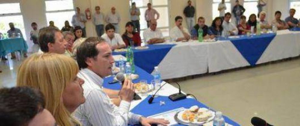 Camau: M�s del 65% de la gente quiere un cambio
