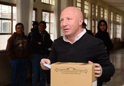 El "Colo" sale a buscar "peronistas verdaderos"