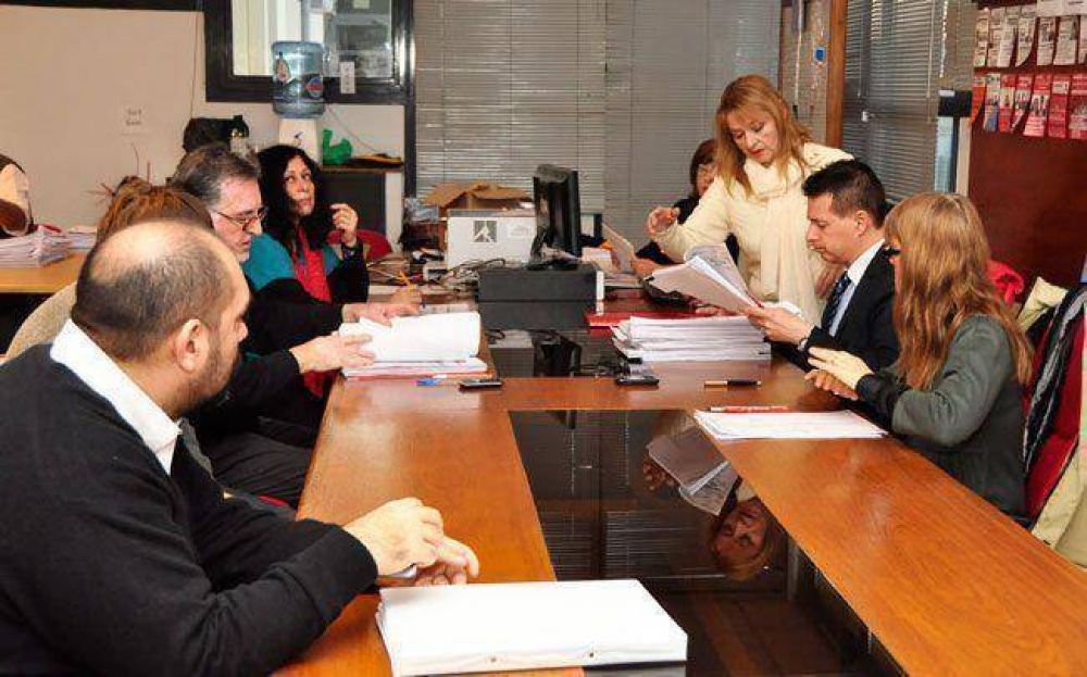  Lupardo le gan� a "Pueblo Nuevo" en Santa Rosa