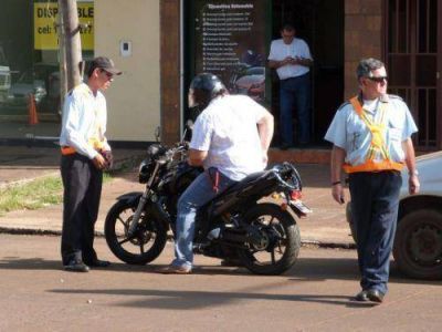 Retuvieron 11 licencias de conducir y detectaron 8 casos alcoholemia en controles de tr�nsito
