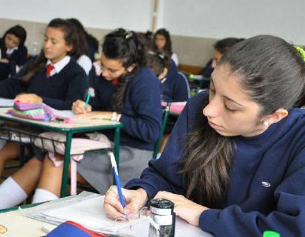 Naci�n evaluar� a 4.500 alumnos del sexto a�o de la secundaria