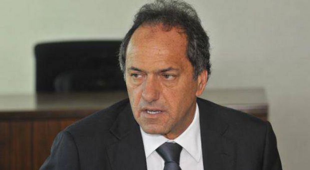 Scioli eval�a convocar a una reuni�n del Consejo Nacional del Partido Justicialista