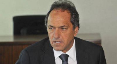 Scioli eval�a convocar a una reuni�n del Consejo Nacional del Partido Justicialista