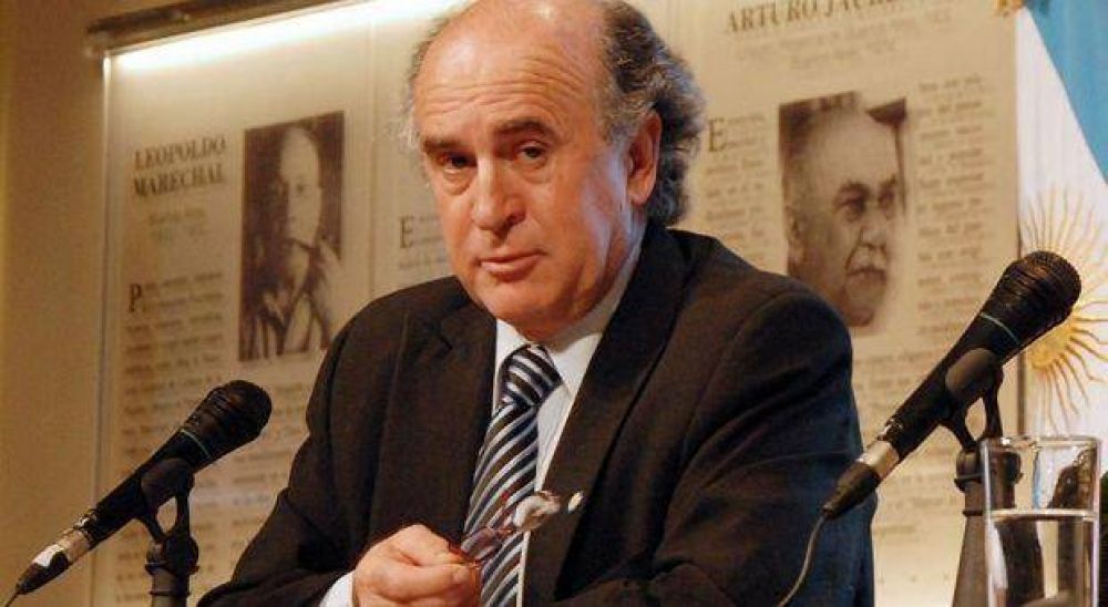 Parrilli: "Magnetto y Clar�n manejan la campa�a de Massa"