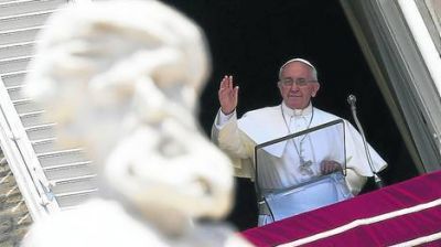 Problema para el Papa: el l�der de los cat�licos apoya a los militares
