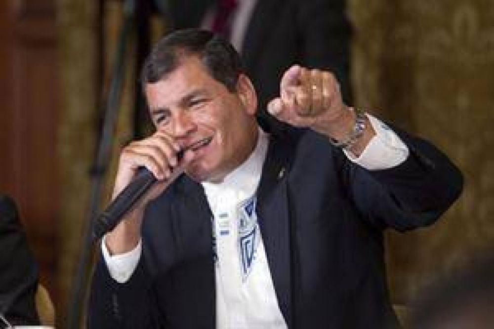 Correa no quiere m�s diarios impresos