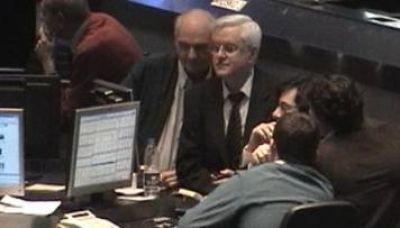 Galicia salta m�s de 3% y apuntala al Merval a media rueda