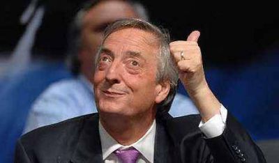 Ministros, recursos y propaganda oficial para la campa�a de Kirchner 