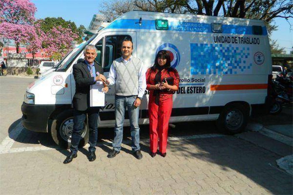 Entregaron ambulancia al hospital de Villa Atamisqui