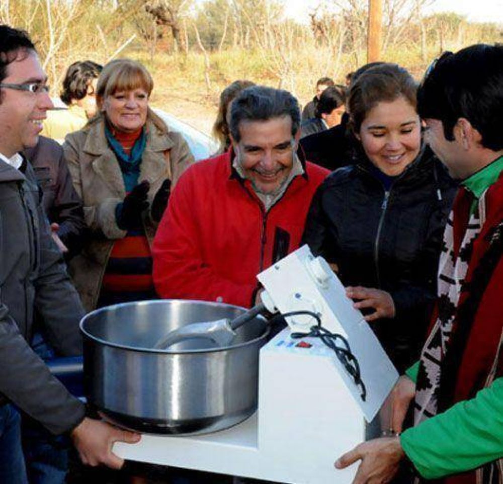Beder visita Chamical en una gira de trabajo