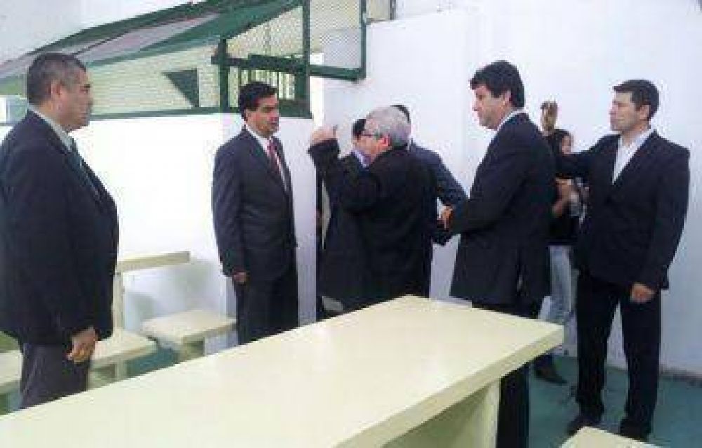 Se inaugur� el primer pabell�n refaccionado de la Alcaid�a de Resistencia