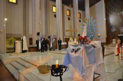  La Virgen de Malvinas, con veteranos de San Juan