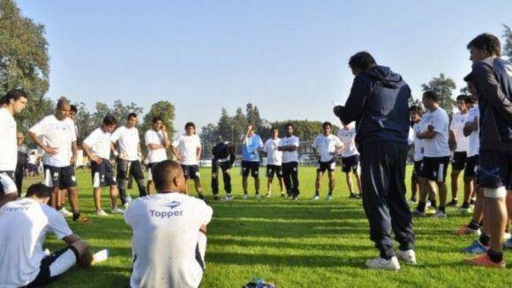Rodr�guez planea la estrategia para hundir m�s al �Rojo�