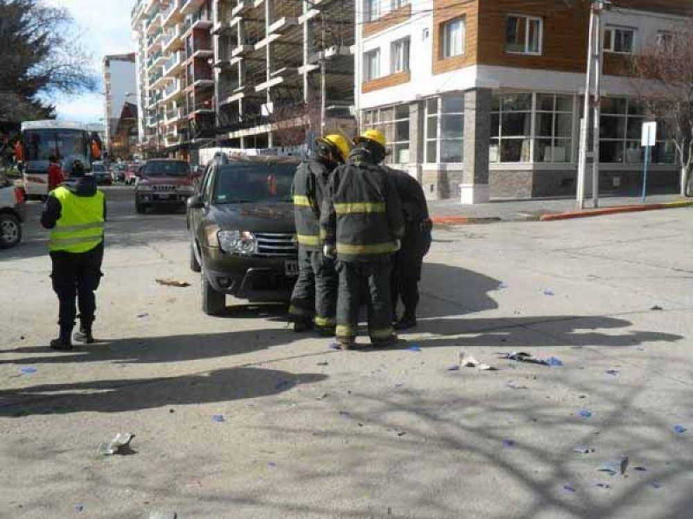 Un hombre sufri� m�ltiples fracturas al colisionar con la moto que conduc�a