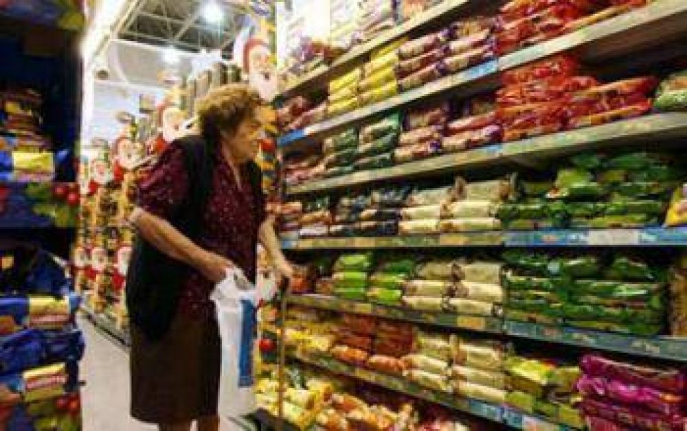 Descalzo firm� acuerdo de precios con 41 comercios de Ituzaing�