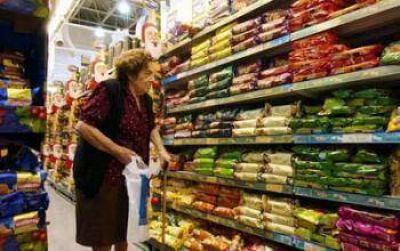 Descalzo firm� acuerdo de precios con 41 comercios de Ituzaing�