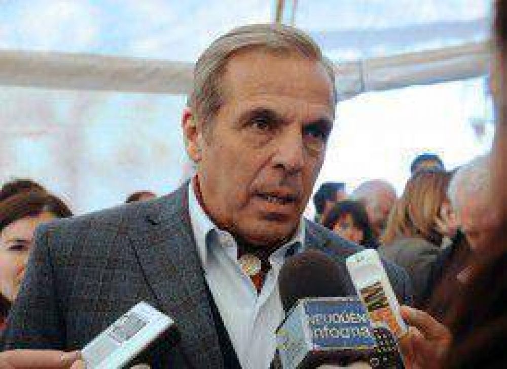Sapag m�s duro: habl� de sobredosis de macaneo
