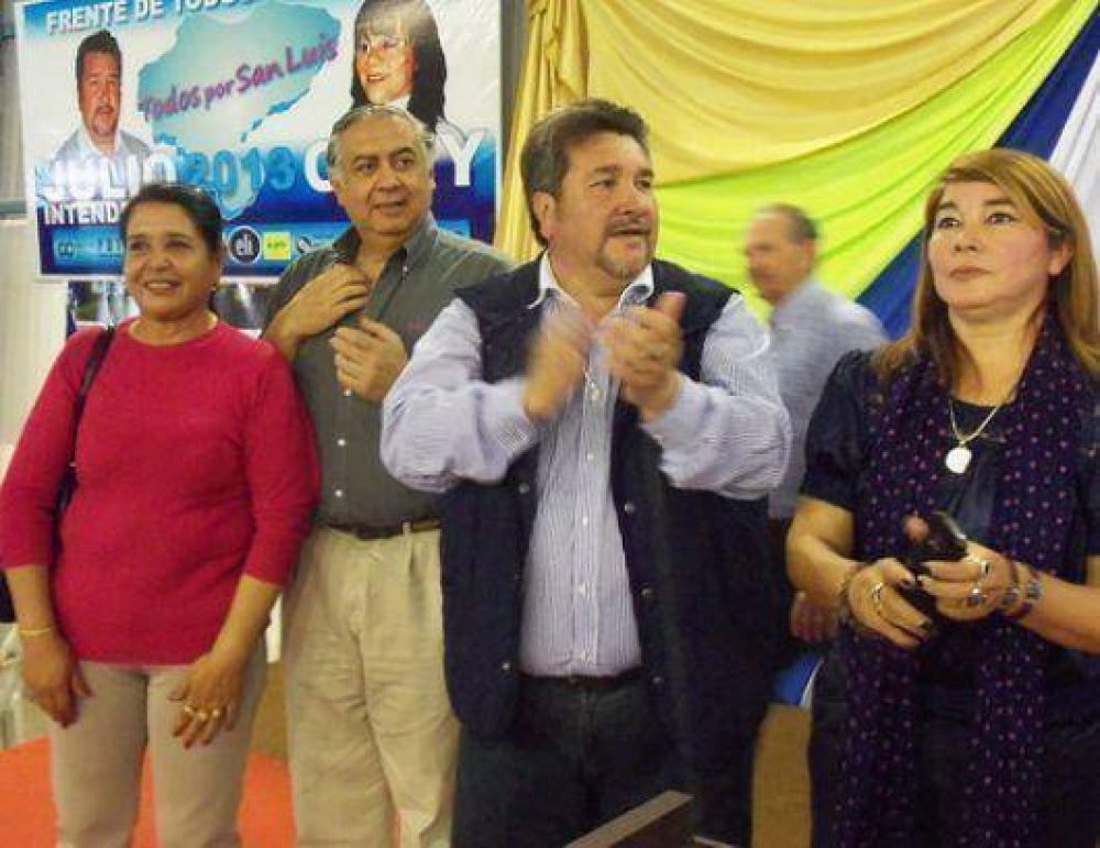 Cassani dese� �xitos "al futuro" Intendente de San Luis del Palmar
