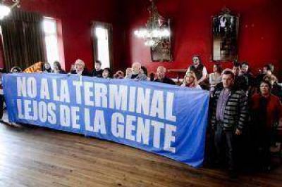 Sin los bloques opositores, el meonismo aprob� el inicio de las obras de la Terminal