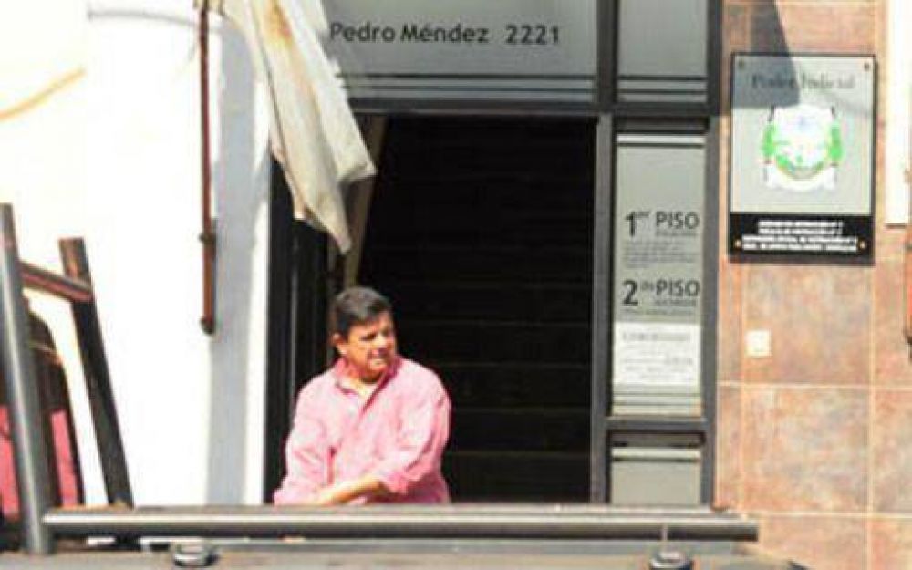 Los polic�as detenidos por la muerte de la docente de Garup� seguir�n con prisi�n domiciliaria 