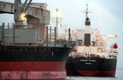 La operatoria portuaria afectada por conflicto con remolcadores