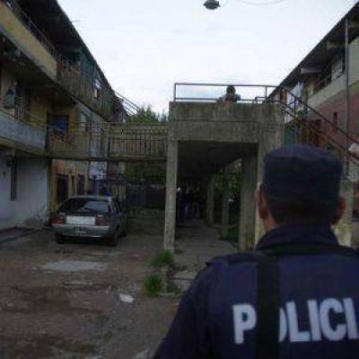 Megaoperativo y 20 allanamientos con m�s de 300 polic�as en La Favela y La Favelita