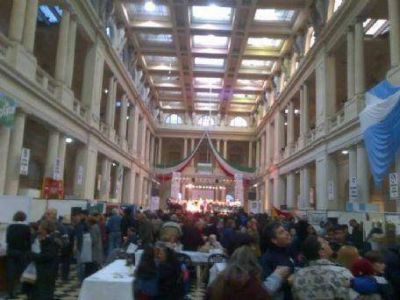 Mauricio Castro: �El mandato del intendente es que trabajemos con las m�s de cien colectividades que hay�