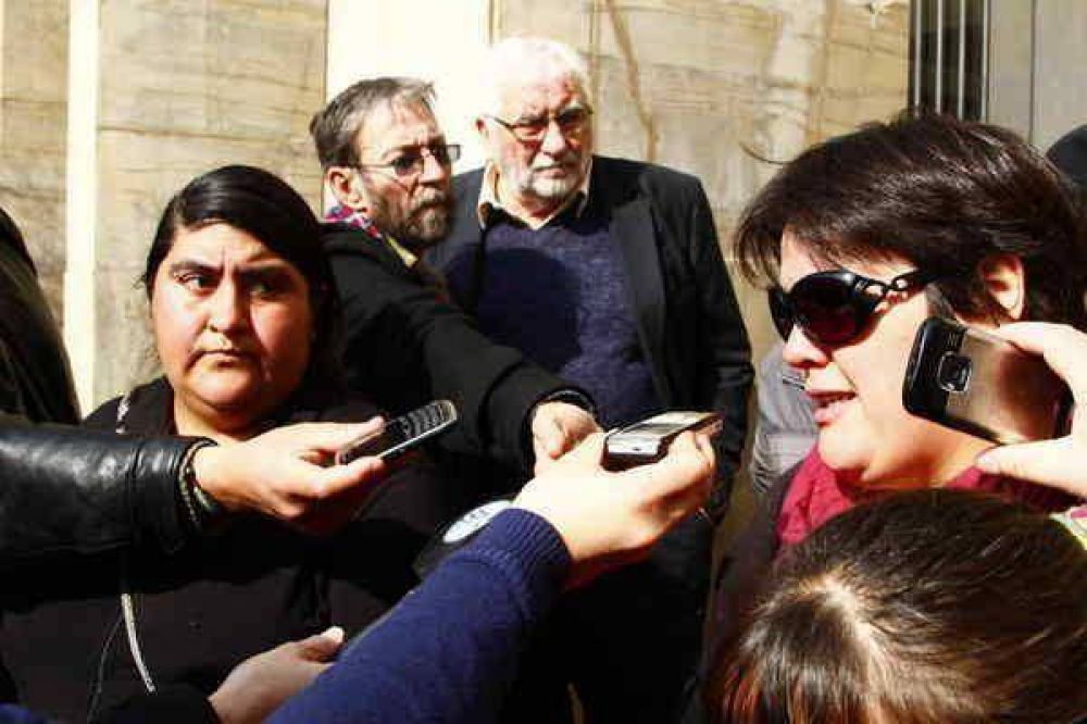 SE MOVILIZARON AYER PARA PEDIR JUSTICIA POR LAS MUERTES DE LOS TRABAJADORES CARRIZO Y CHANQU�A