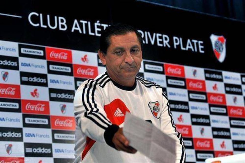 Ram�n sigue presionando: confirm� a Teo y Mora entre los titulares