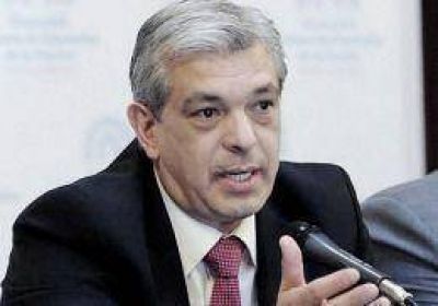 Dom�nguez: "Algunos quieren comer el guiso de liebre antes de cazarla"
