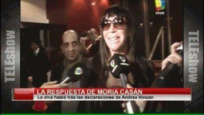 Moria Cas�n, dur�sima con Andrea Rinc�n