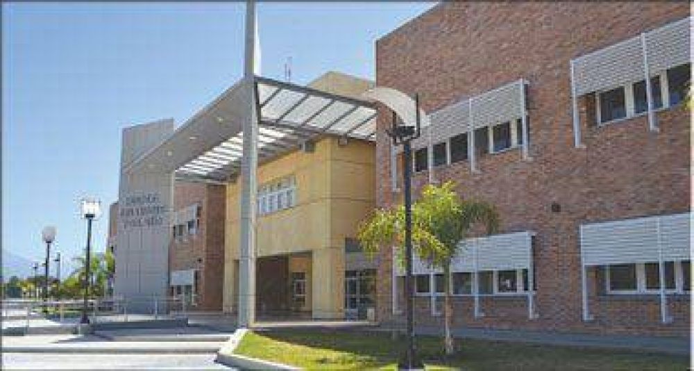 Dieron el alta m�dica a la ni�a que padec�a Influenza N1H1