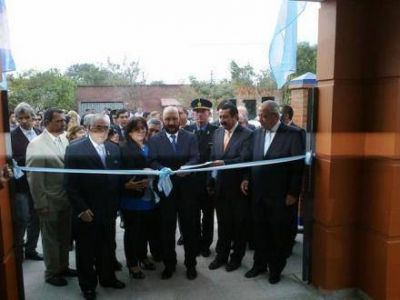 Qued� inaugurada la obra de remodelaci�n del JIN 20 del Antenor Gauna 