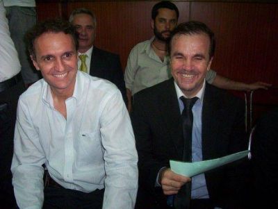 San Martin: Cristian Duca y Rub�n Jalil renunciaron a sus cargos en la Municipalidad