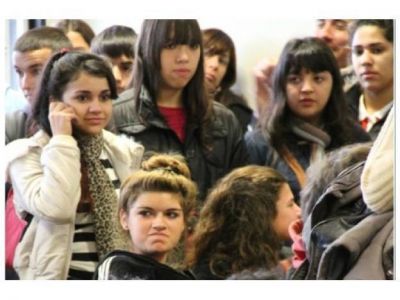 A los 16 las mujeres consumen m�s alcohol que los varones