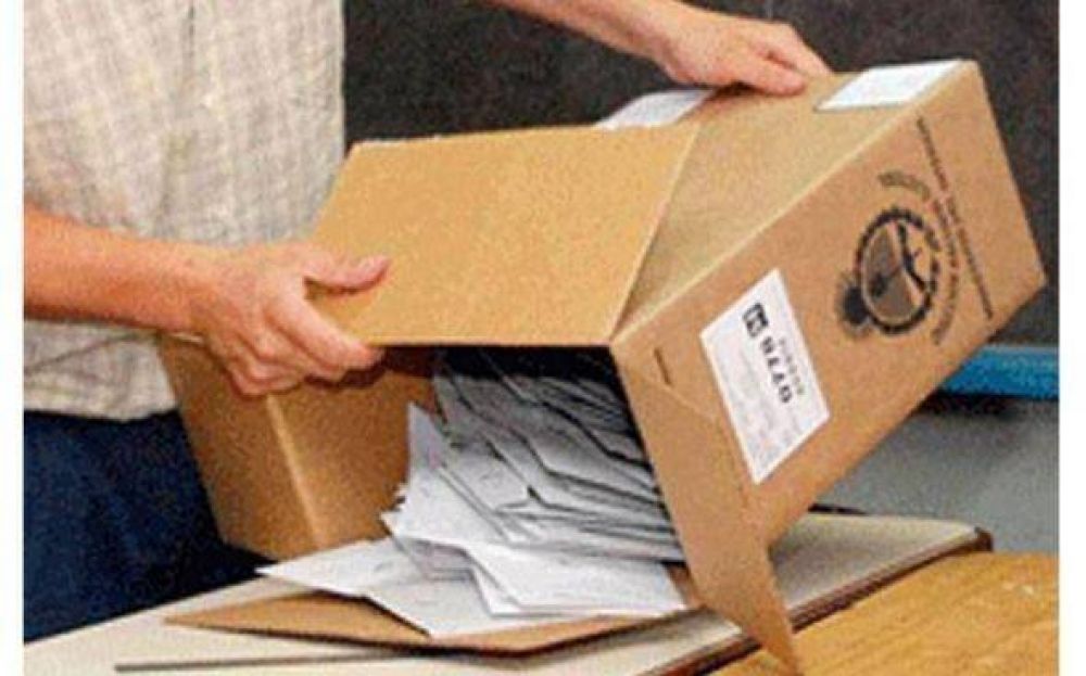 PASO: La Junta Electoral deniega la apertura de algunas urnas y se espera el escrutinio final