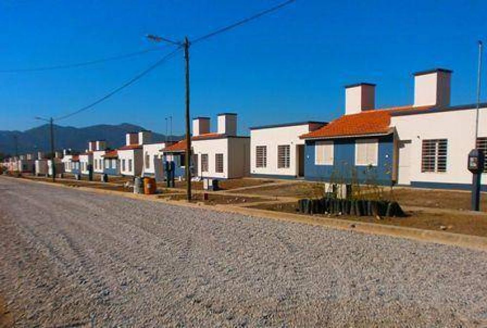Inscripciones para sorteo de viviendas en el Huaico