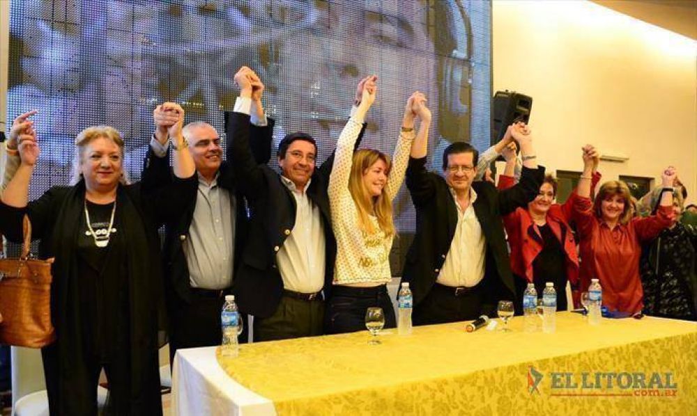 La f�rmula de ECO para dar batalla en Capital present� a sus candidatos a concejales
