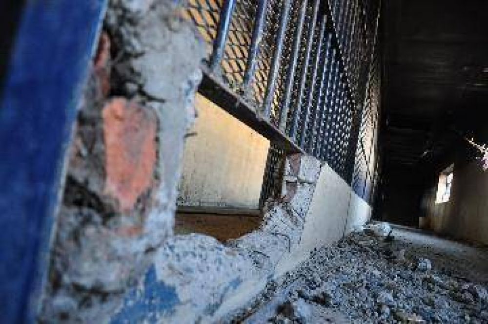 Pagaron, la c�rcel no mejor� y habr�a multa a funcionarios