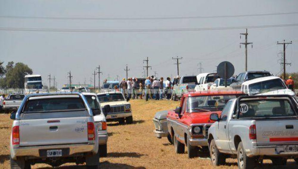 Otro d�a de corte de la ruta 16 genera rechazo de las entidades intermedias