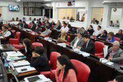Ratificaron decreto del Ejecutivo que fija la escala de remuneraciones del personal de seguridad