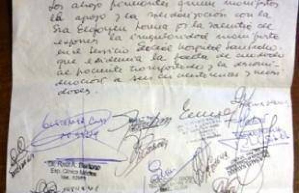 Profesionales del Hospital manifestaron su apoyo a Lorena Elgoyhen