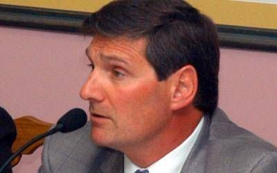 Elecciones 2013: Tras los malos resultados en las PASO, todo el gabinete de Lincoln present� su renuncia
