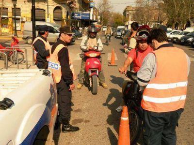 Operativos de control de motos en la ciudad 