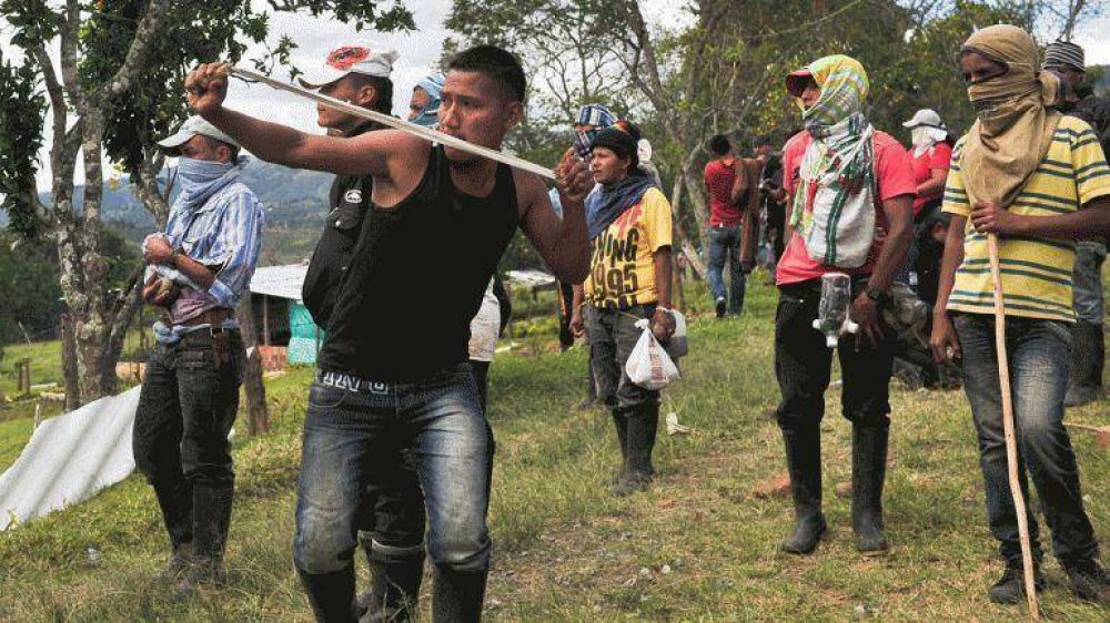 Colombia: tercer da de huelga agraria dej 100 detenidos y 82 policas heridos