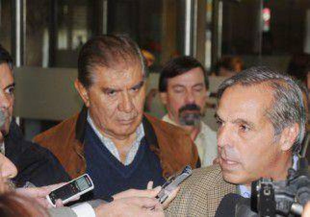 Primer acercamiento Sapag-Pereyra 