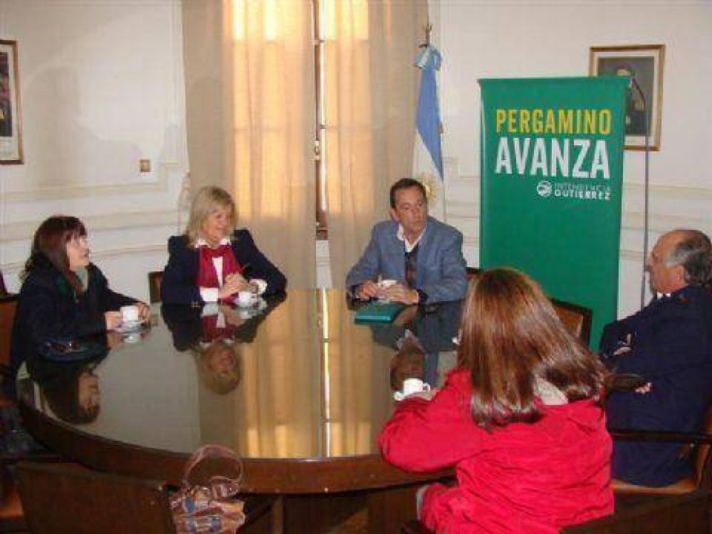 El intendente con representantes del Rotary