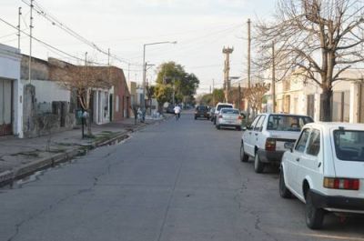Hombre fue sorprendido al salir de su vivienda por dos asaltantes encapuchados: ocurri� sobre calle San Lorenzo