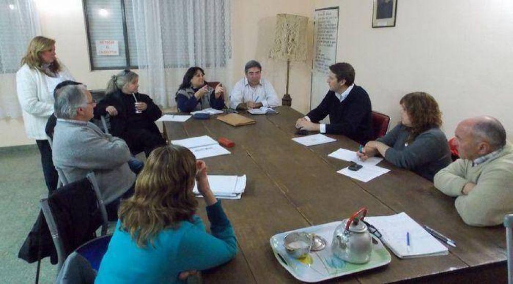 El intendente se reuni� con integrantes de Atucos