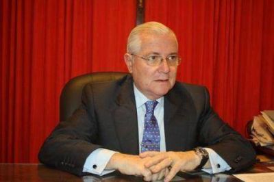 Soto D�vila mete baza en el pleito del Partido Liberal